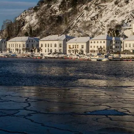 Risor Hotel 3* Risør