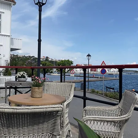 Risor Hotel Отель Рисёр