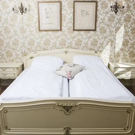 Risor Hotel Отель