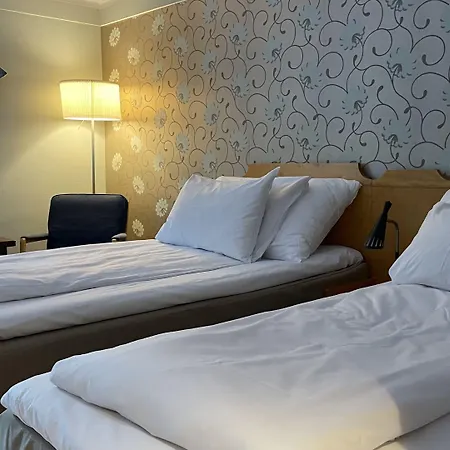 Risor Hotel Отель 3*