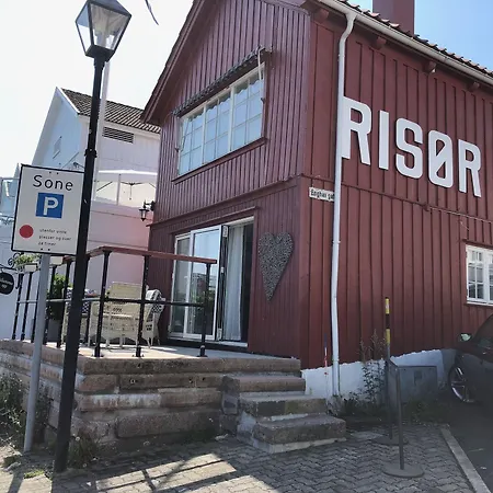 Risor Hotel Рисёр
