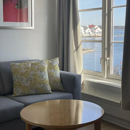 Отель Risor Hotel Рисёр