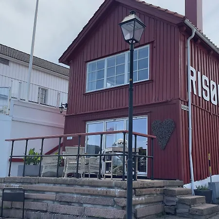 Risor Hotel Отель