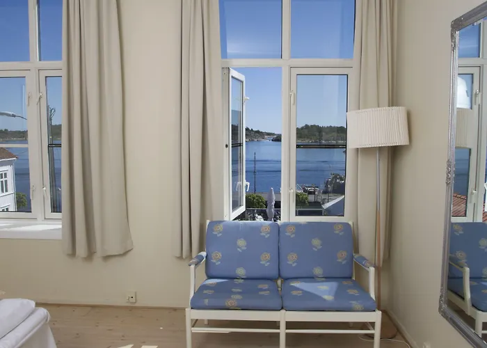 מלון Risor Hotel Risør