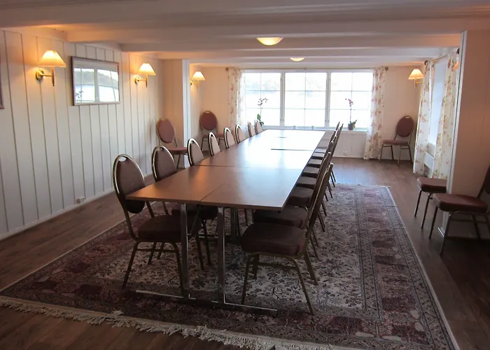 מלון Risor Hotel 3*