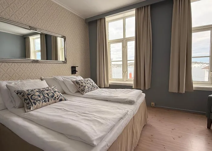 Risor Hotel 3*