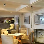 Risor Hotel Hotell 3*